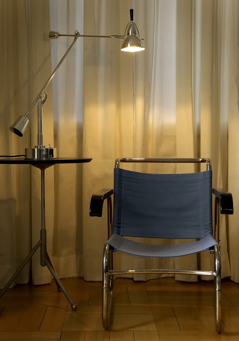 EB 27 Buquet Table Lamp