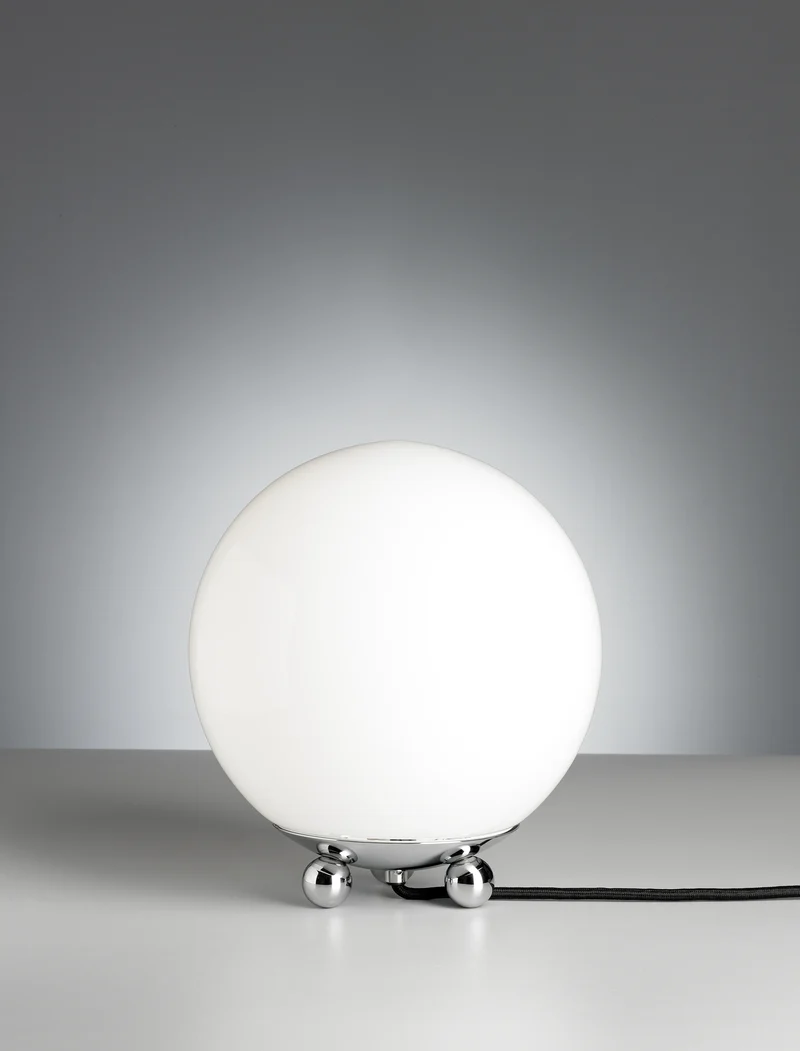 AD 32 Art Déco Table Lamp