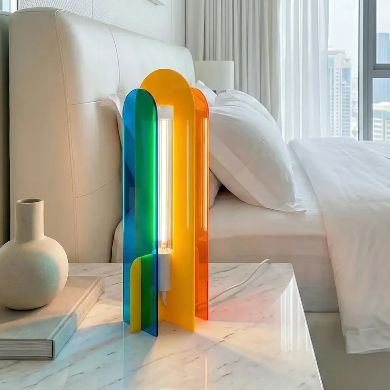 Lampe de table Andy – Design Pop Art en acrylique coloré