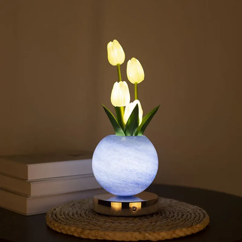 Glowing Tulip Bouquet Table Lamp - 3-Color Dimming, USB Rechargeable