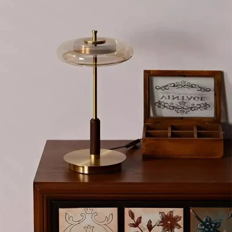 Lampe de Chevet | CUIVRIA