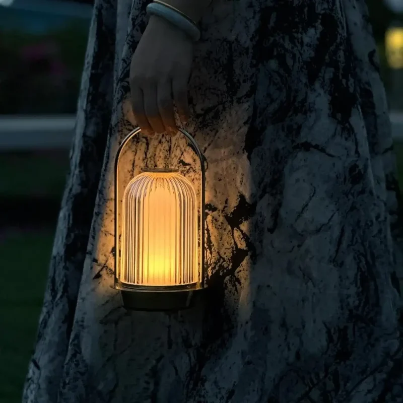 Lampe de Chevet | MIU