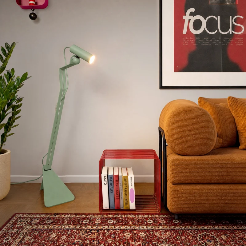 Lampadaire inclinable avec Spot magnétique orientable - Mario Tubo - Vert