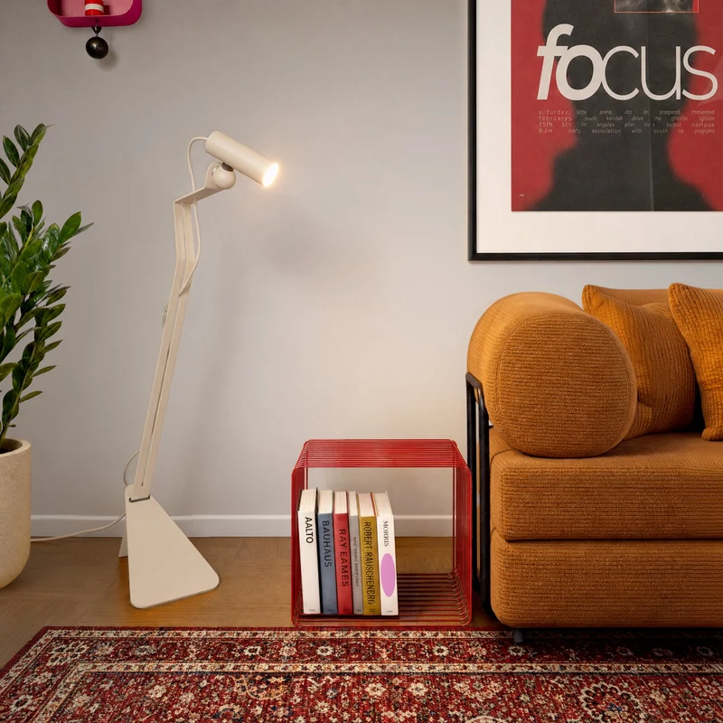 Lampadaire inclinable avec spot magnétique orientable - Mario Tubo - Crème