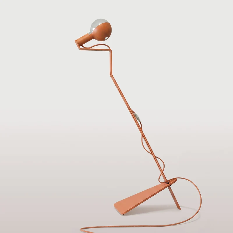 Lampadaire inclinable avec Ampoule LED G125 peinte - Mario Talia - Orange