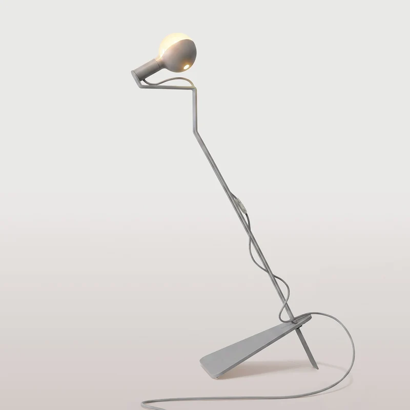 Lampadaire inclinable avec Ampoule LED G125 peinte - Mario Talia - Gris