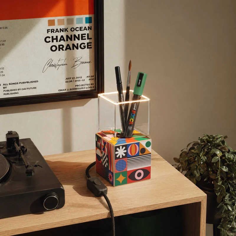 Lampe de table Cubetto avec ampoule Ghost - PosterLad