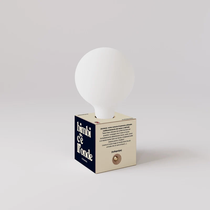 Lampe à batterie Cabless03 « Bimbi c’est l’onde » avec ampoule globe effet porcelaine - Tuttapolpa