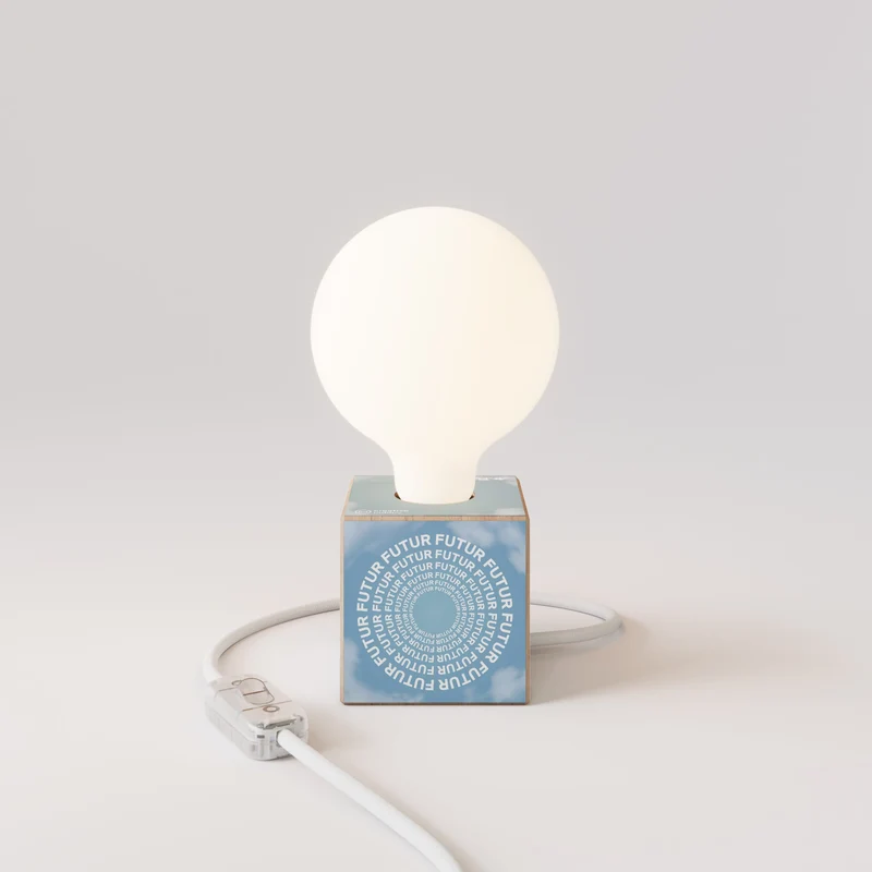 Lampe de table Cubetto "Futur" avec Ampoule globe effet porcelaine - Futur festival