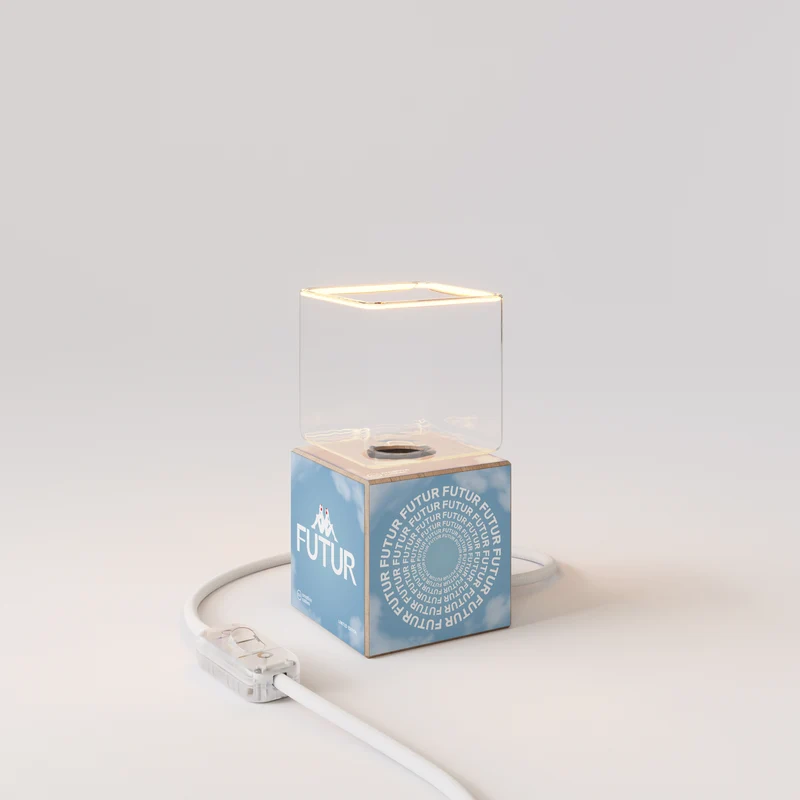 Lampe de table Cubetto « Futur » avec Ampoule Ghost - Futur Festival