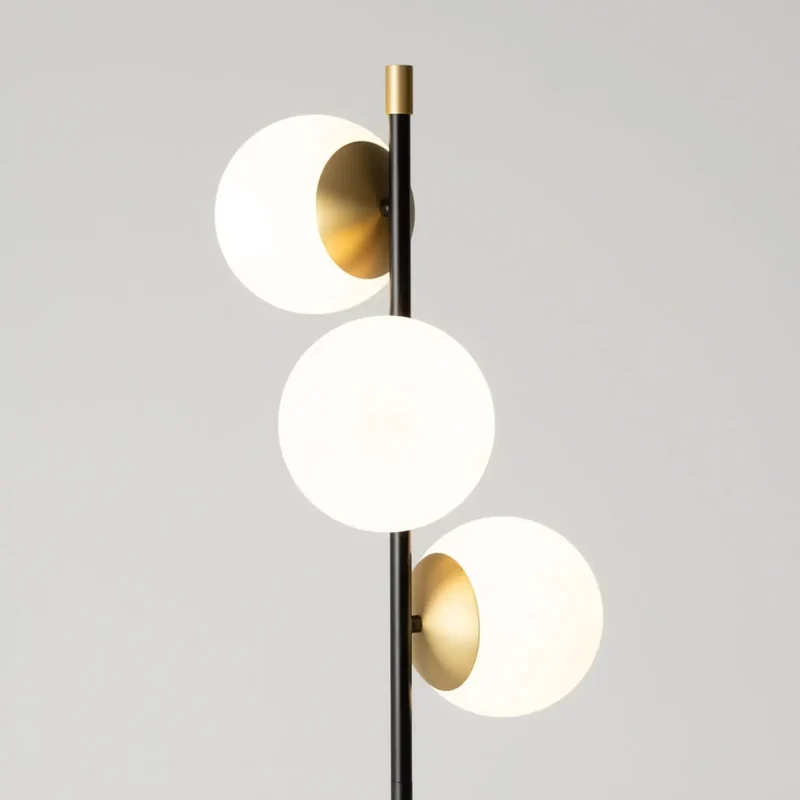Lampadaire | NOSTALGIA (Trois Globes)