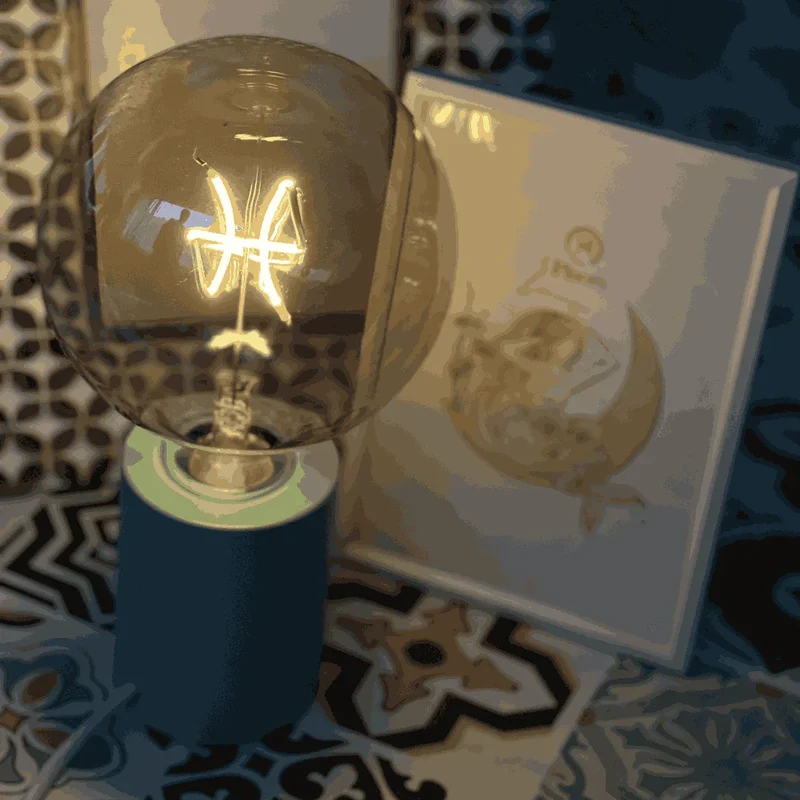Ampoule décorative LED "Zodiac - Poisson" - Message In The Bulb