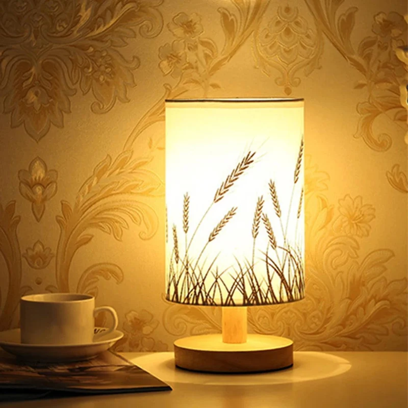 Wooden LED Table Lamp with Linen Shade - USB Powered, Japanese Minimalist